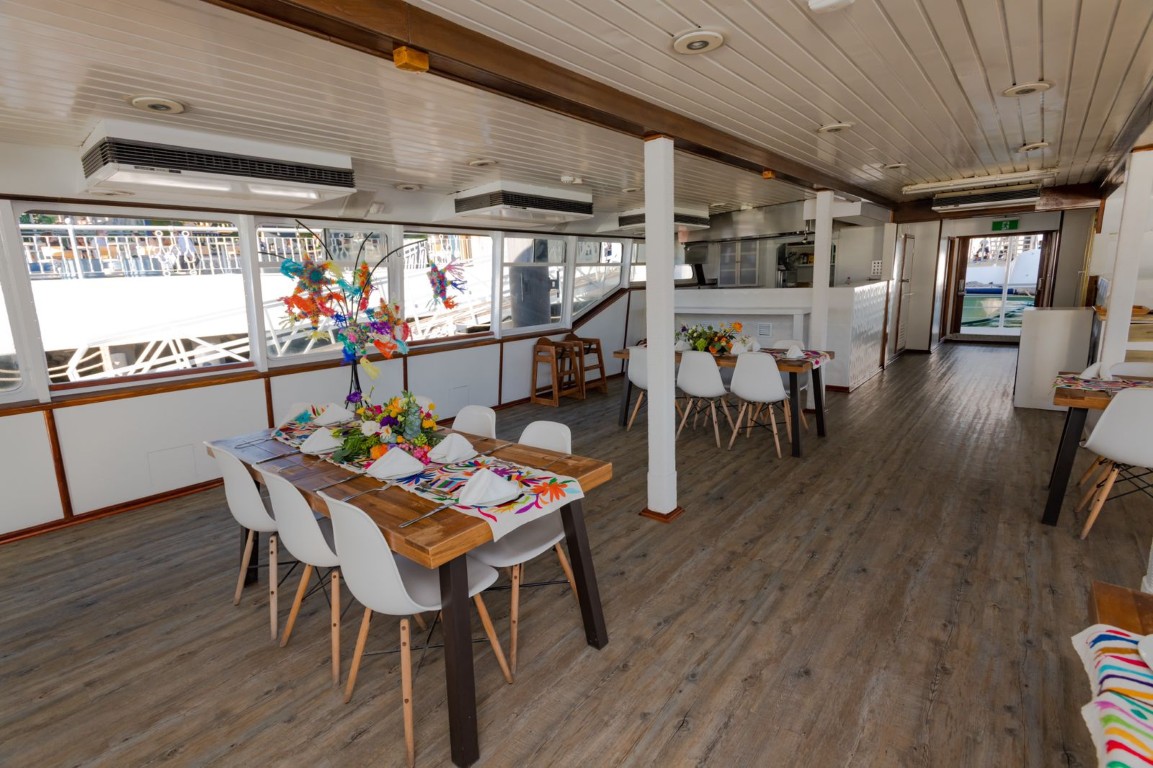 Event Boat up to 120 Guests