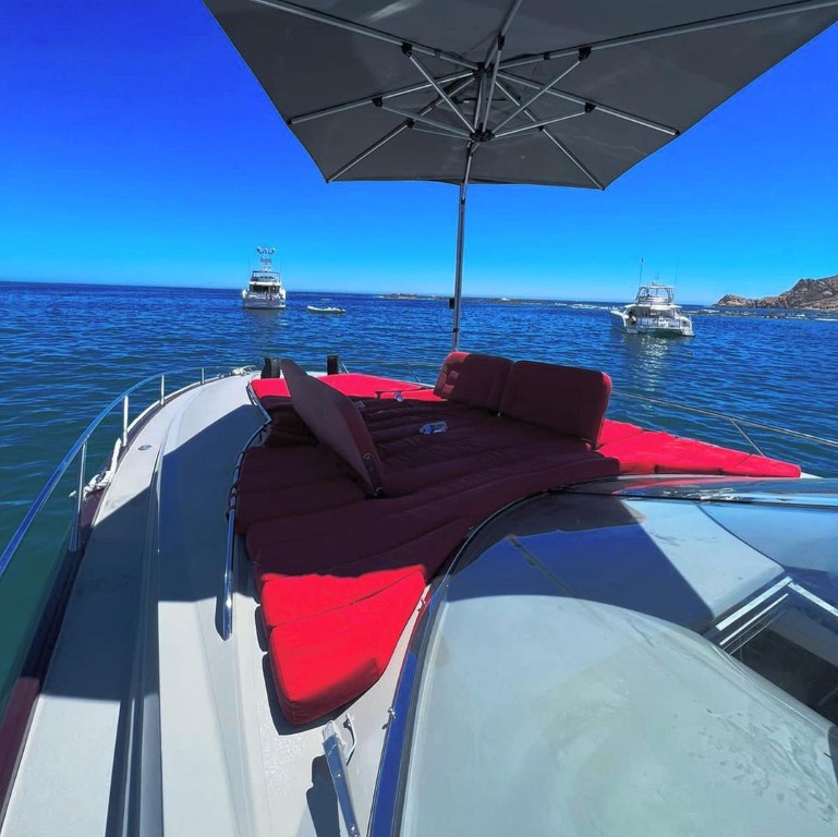 58' Custom Sunseeker Rojo